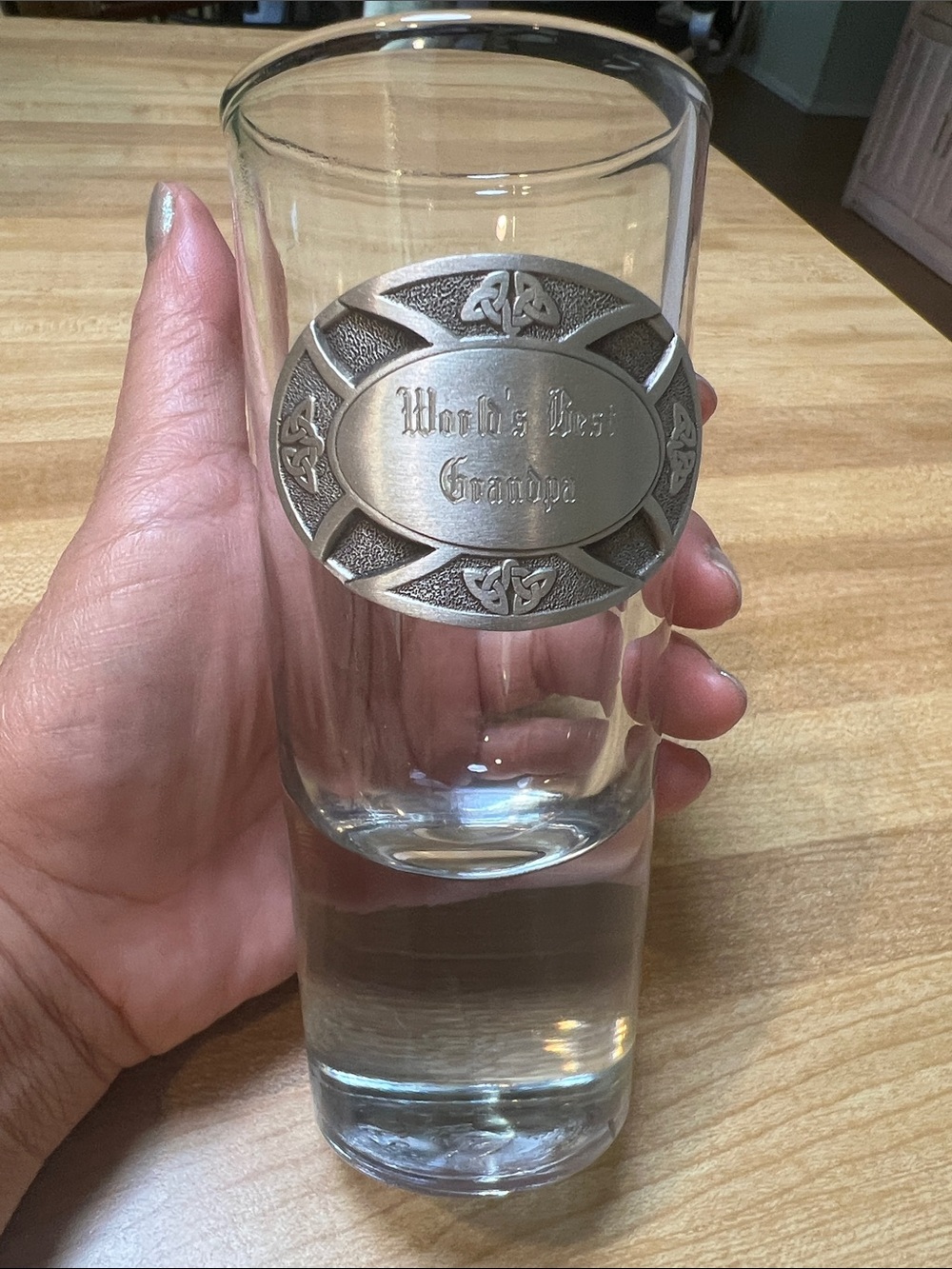 #3174**Who’s Best Grandpa Pewter Accent Clear Glass shot glass vintage